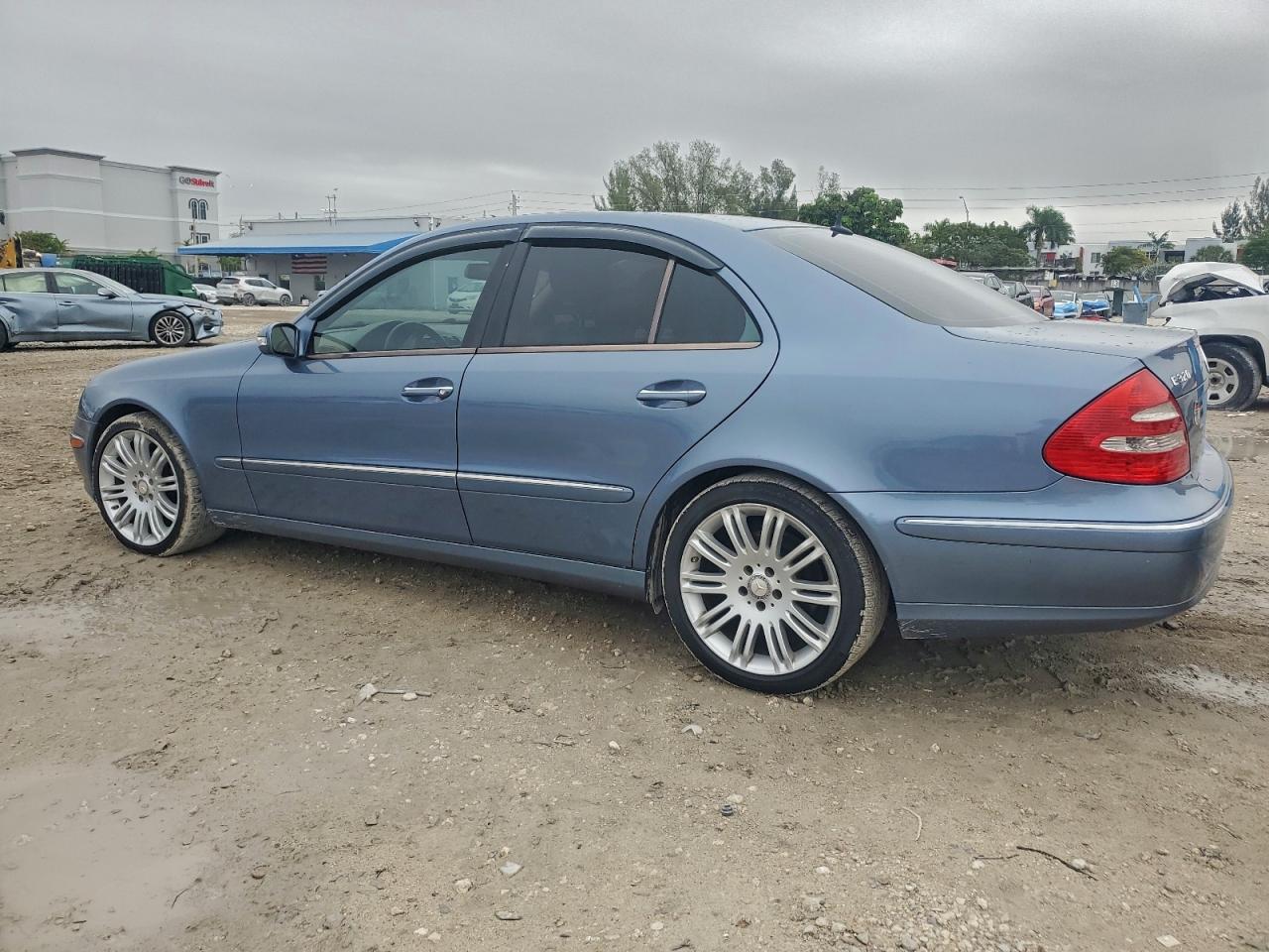 2006 MERCEDES-BENZ E 320 CDI photo 2