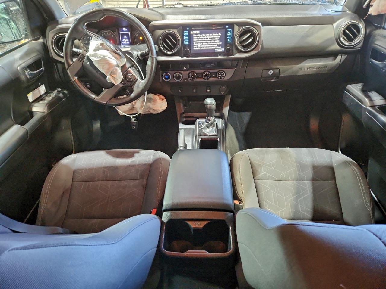 2017 TOYOTA TACOMA DOUBLE CAB photo 22