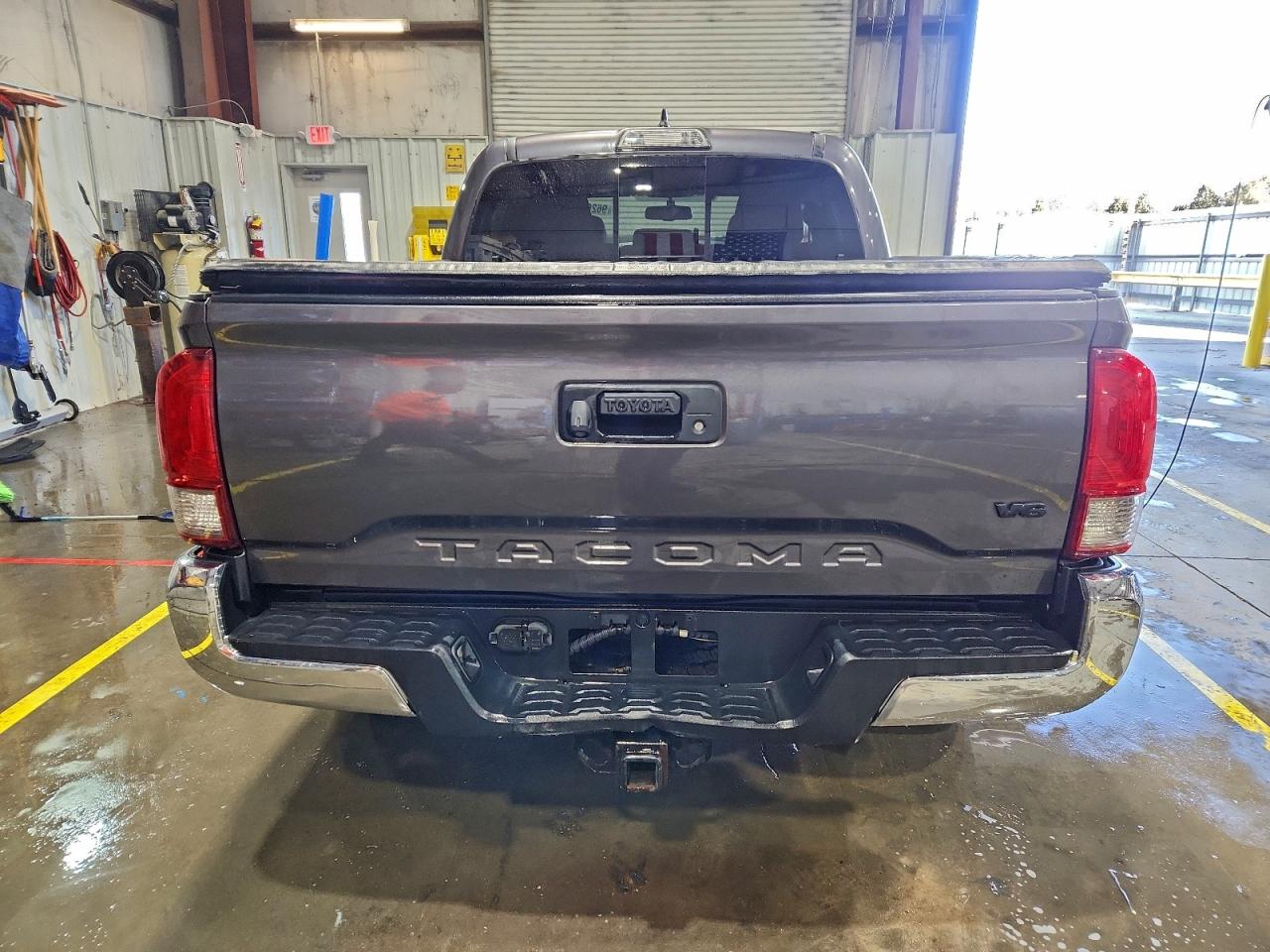 2017 TOYOTA TACOMA DOUBLE CAB photo 16