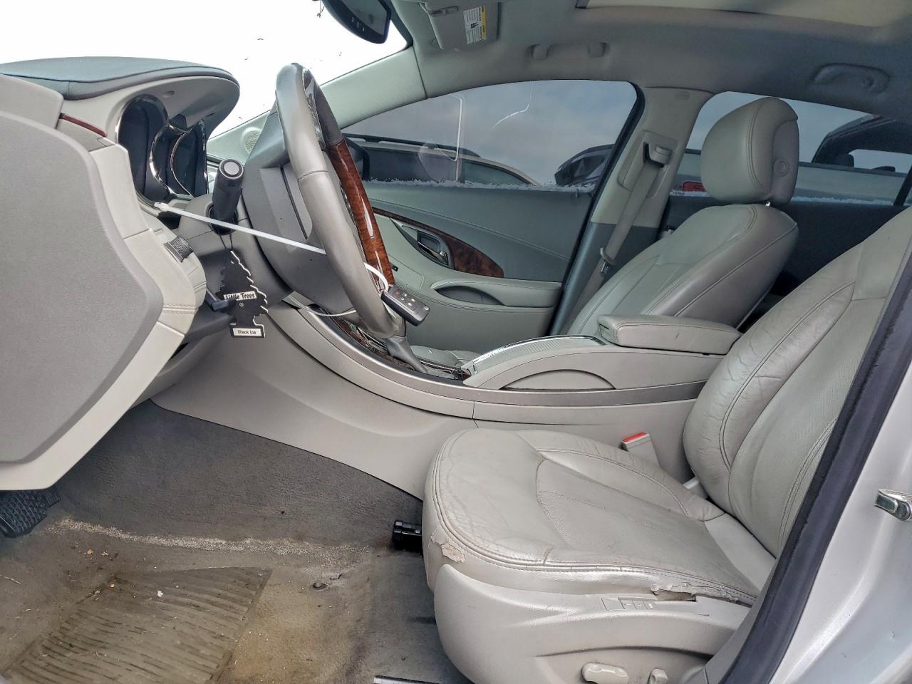 2010 BUICK LACROSSE CXS photo 7