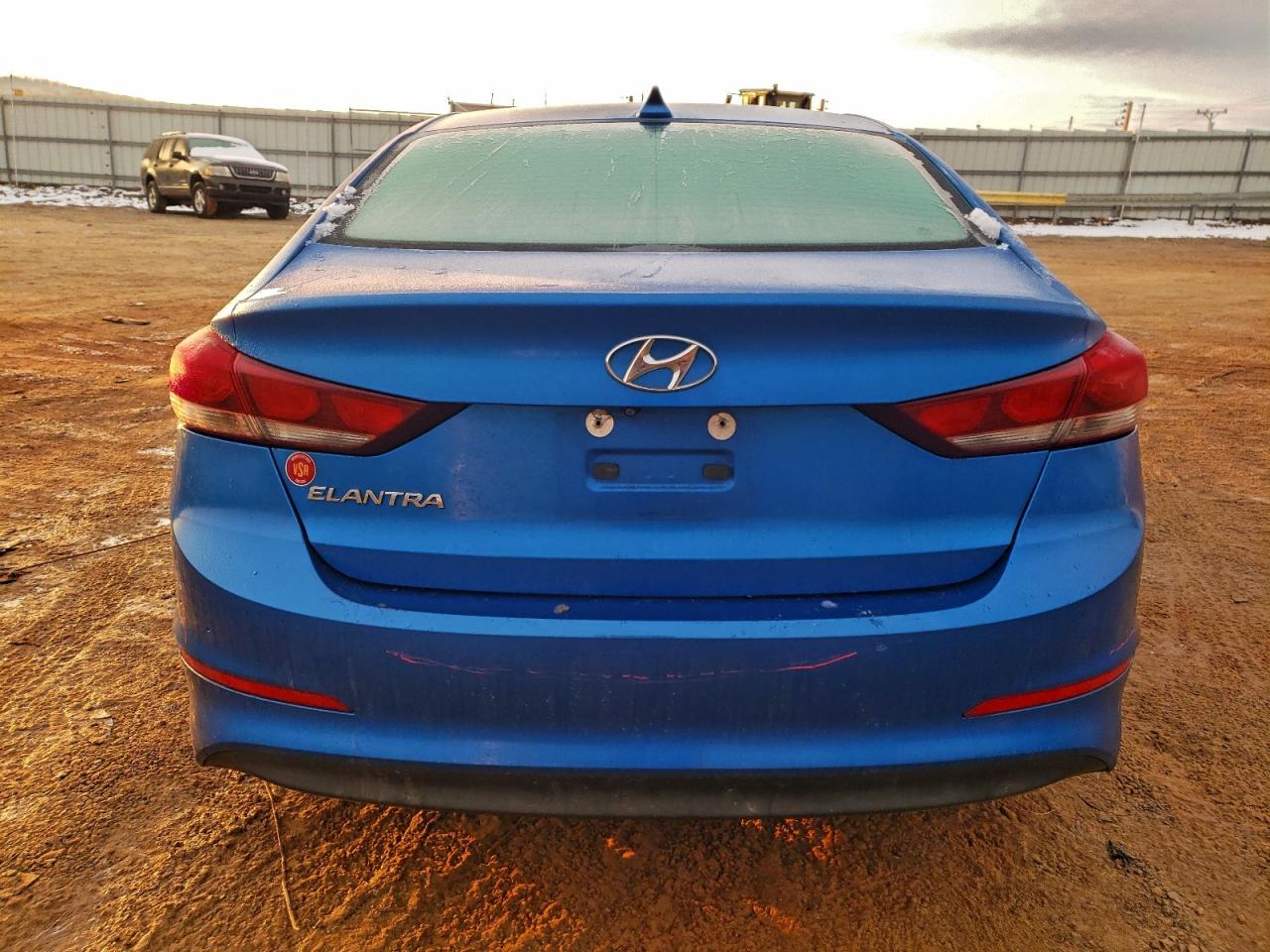 2017 HYUNDAI ELANTRA SE photo 6