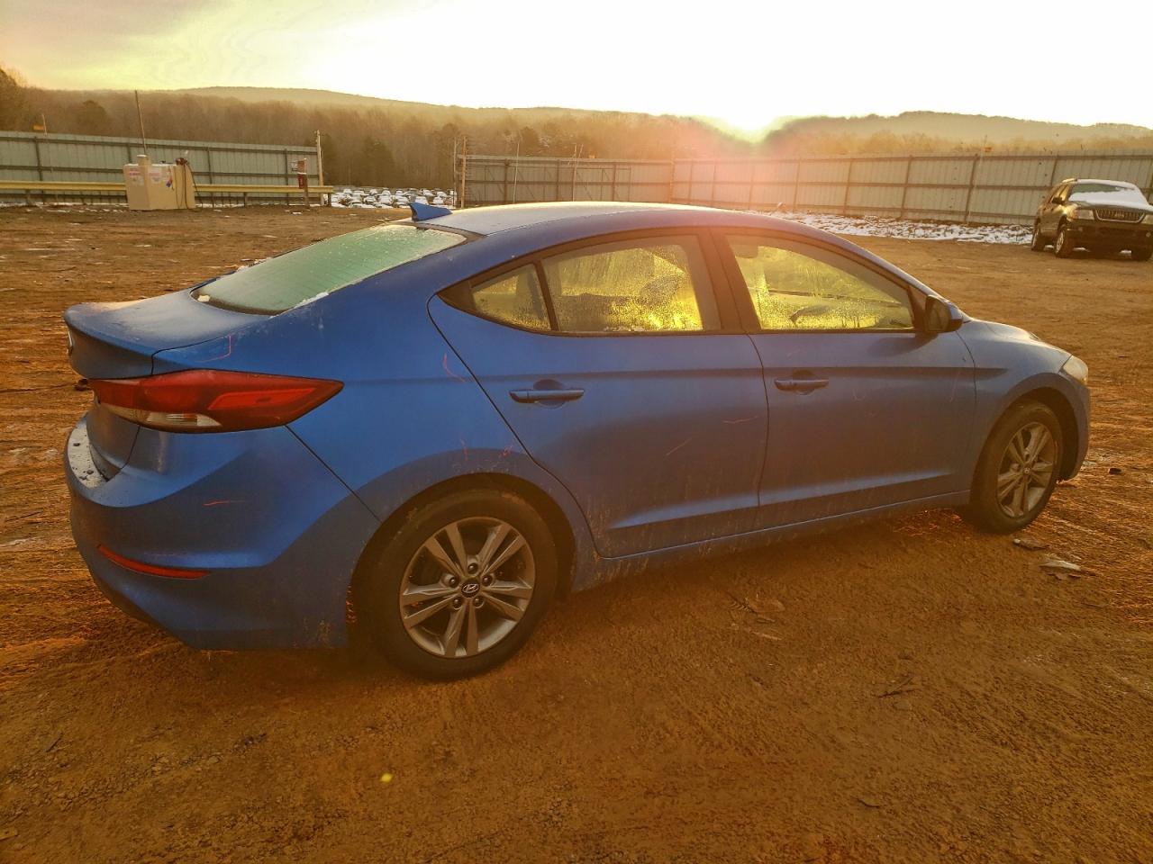 2017 HYUNDAI ELANTRA SE photo 3