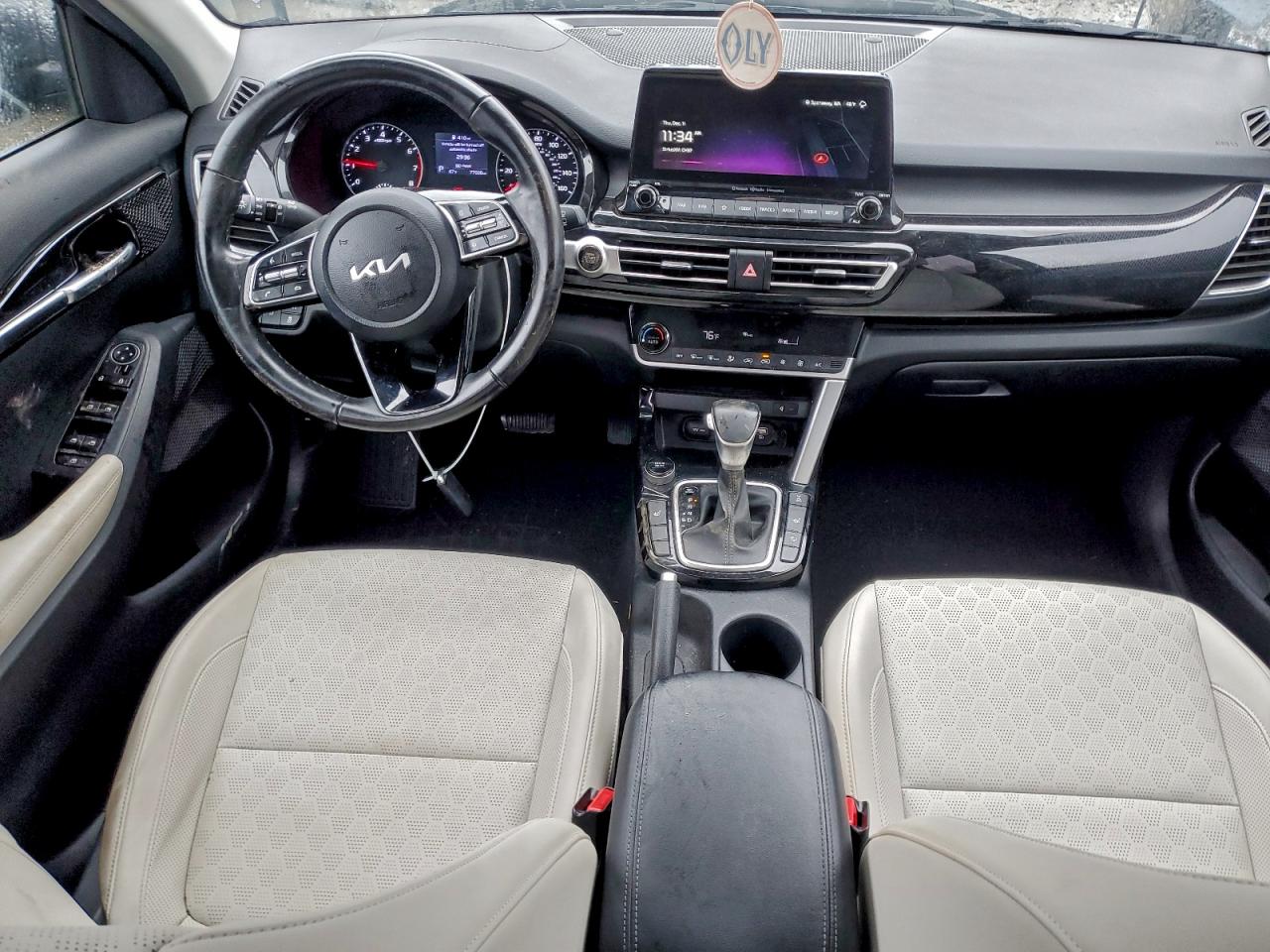 2023 KIA SELTOS EX photo 8