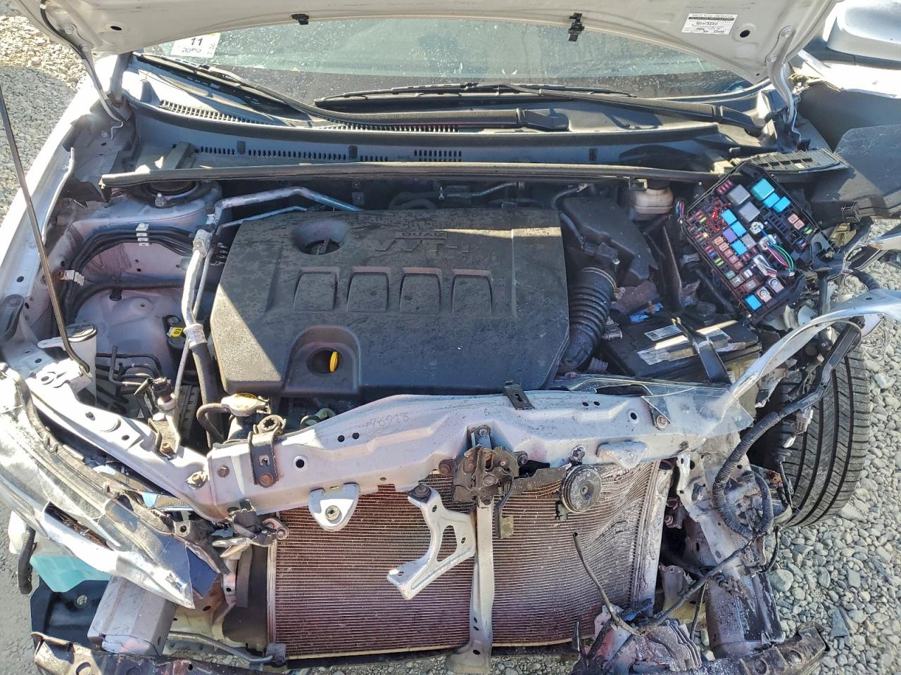 2014 TOYOTA COROLLA L photo 11
