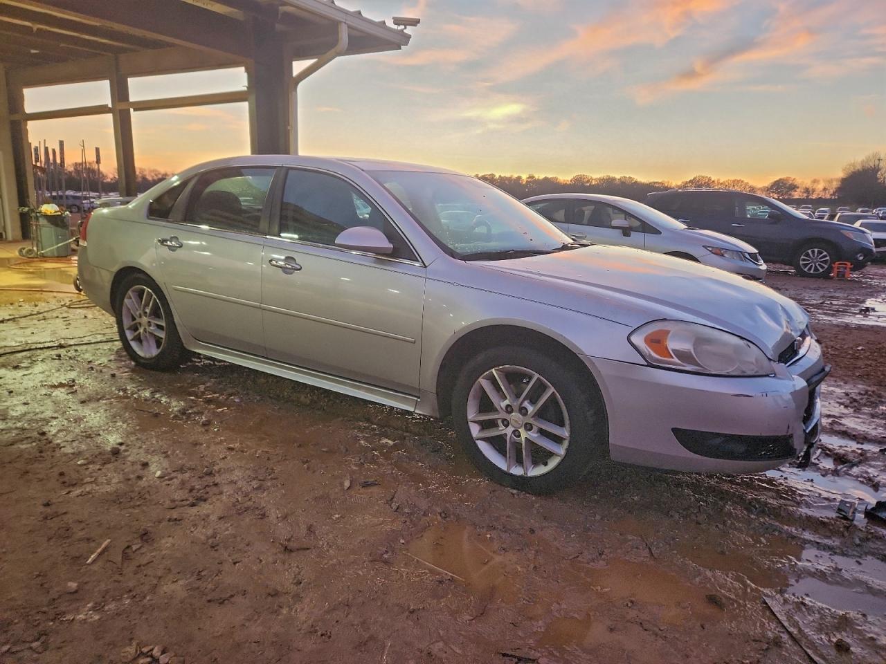 2012 CHEVROLET IMPALA LTZ photo 4