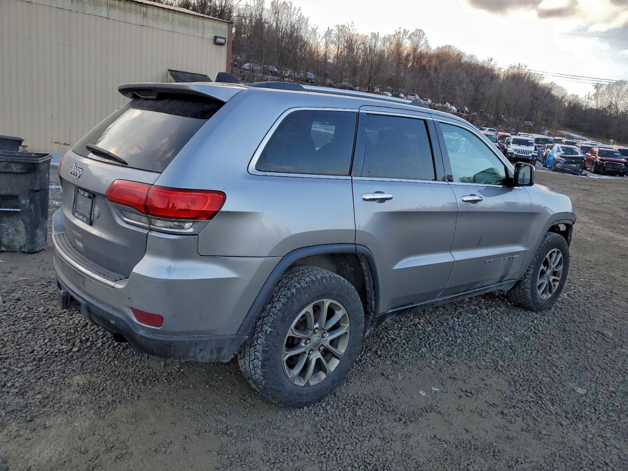 2015 JEEP GRAND CHEROKEE LIMITED photo 3
