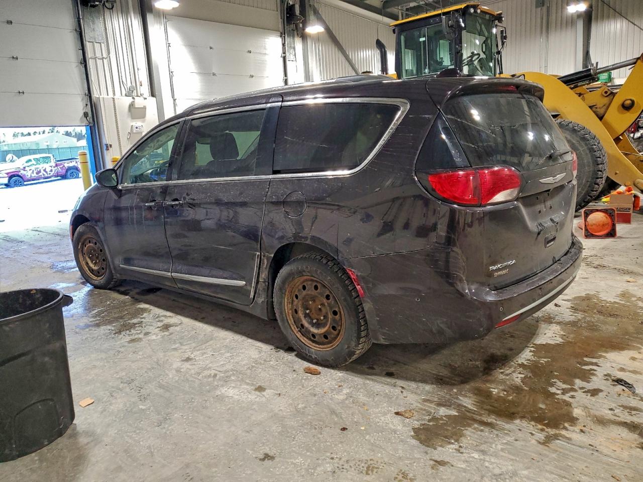 2019 CHRYSLER PACIFICA TOURING L PLUS photo 2