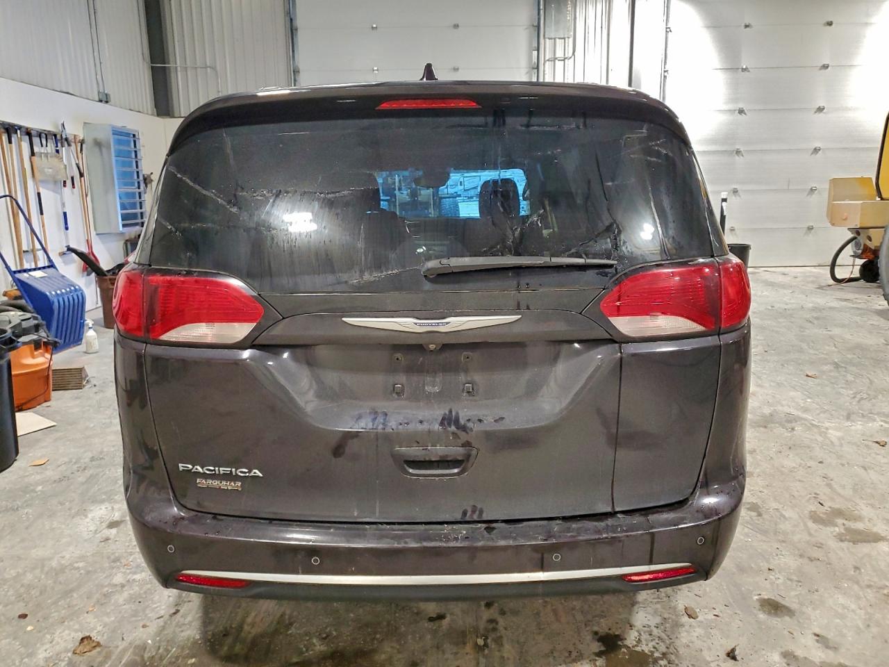 2019 CHRYSLER PACIFICA TOURING L PLUS photo 6