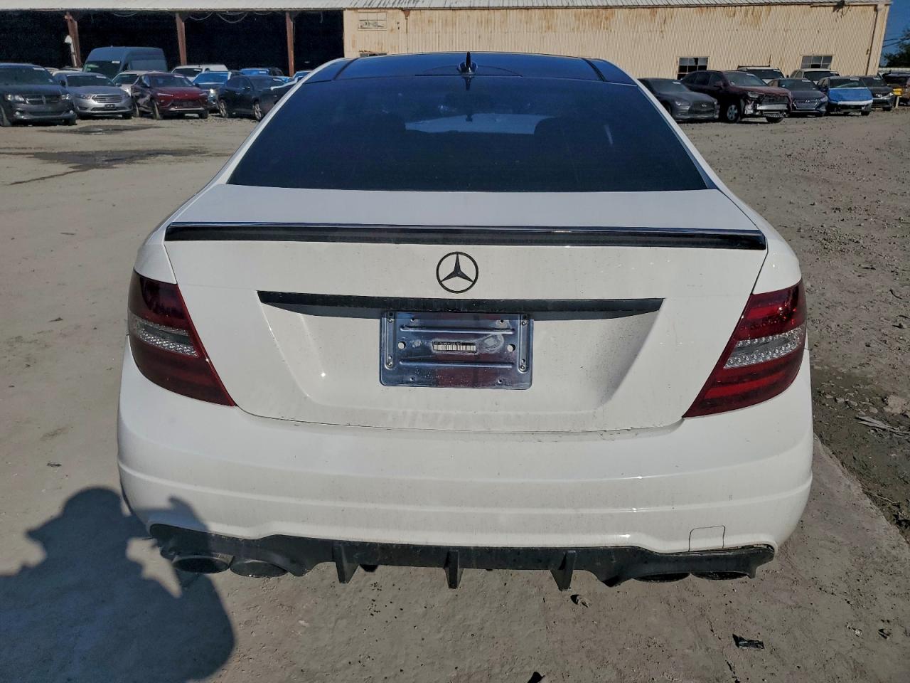 2015 MERCEDES-BENZ C 250 photo 6