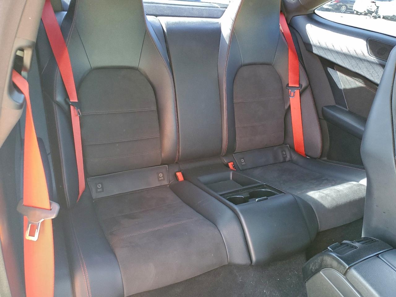 2015 MERCEDES-BENZ C 250 photo 10