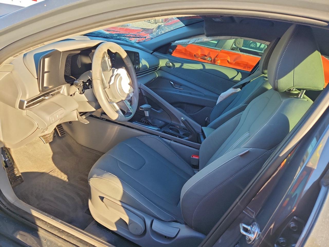 2025 HYUNDAI ELANTRA SEL SPORT photo 7