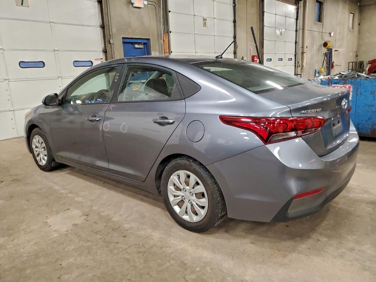 2019 HYUNDAI ACCENT SE photo 2