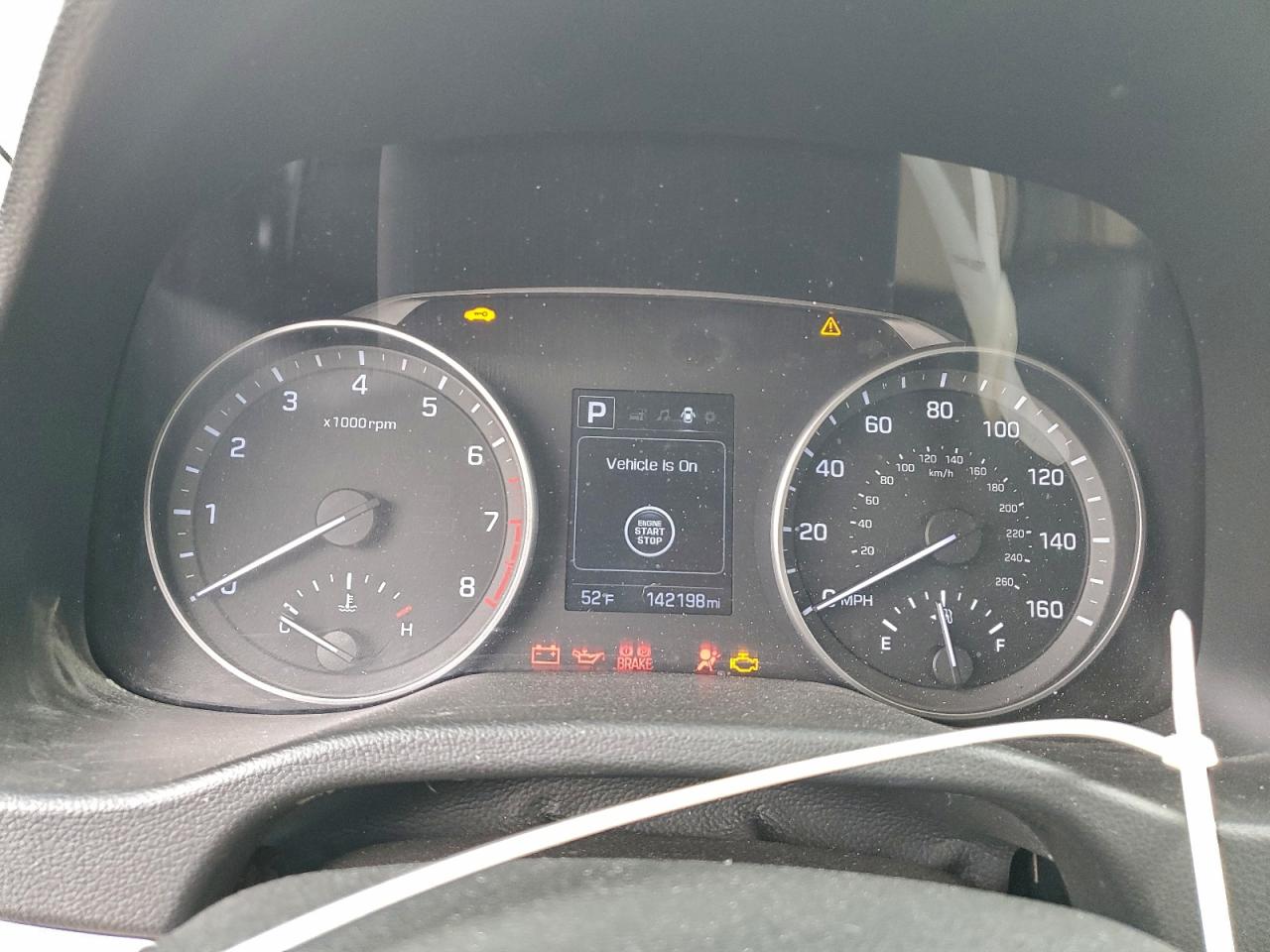 2017 HYUNDAI ELANTRA SE photo 9