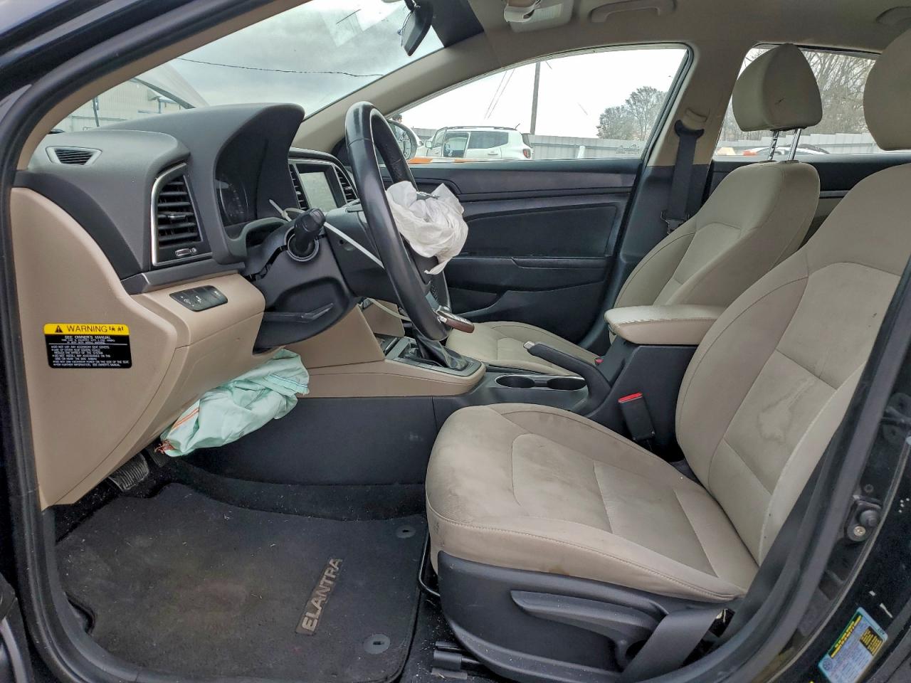 2017 HYUNDAI ELANTRA SE photo 7