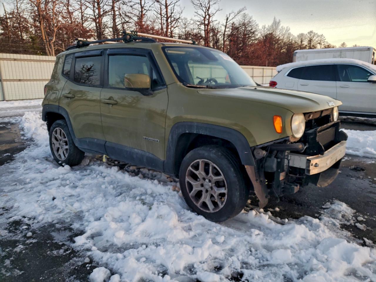 2015 JEEP RENEGADE LATITUDE photo 4