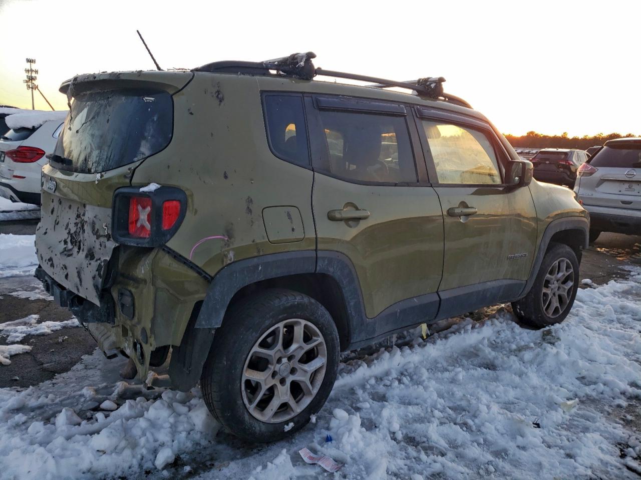 2015 JEEP RENEGADE LATITUDE photo 3