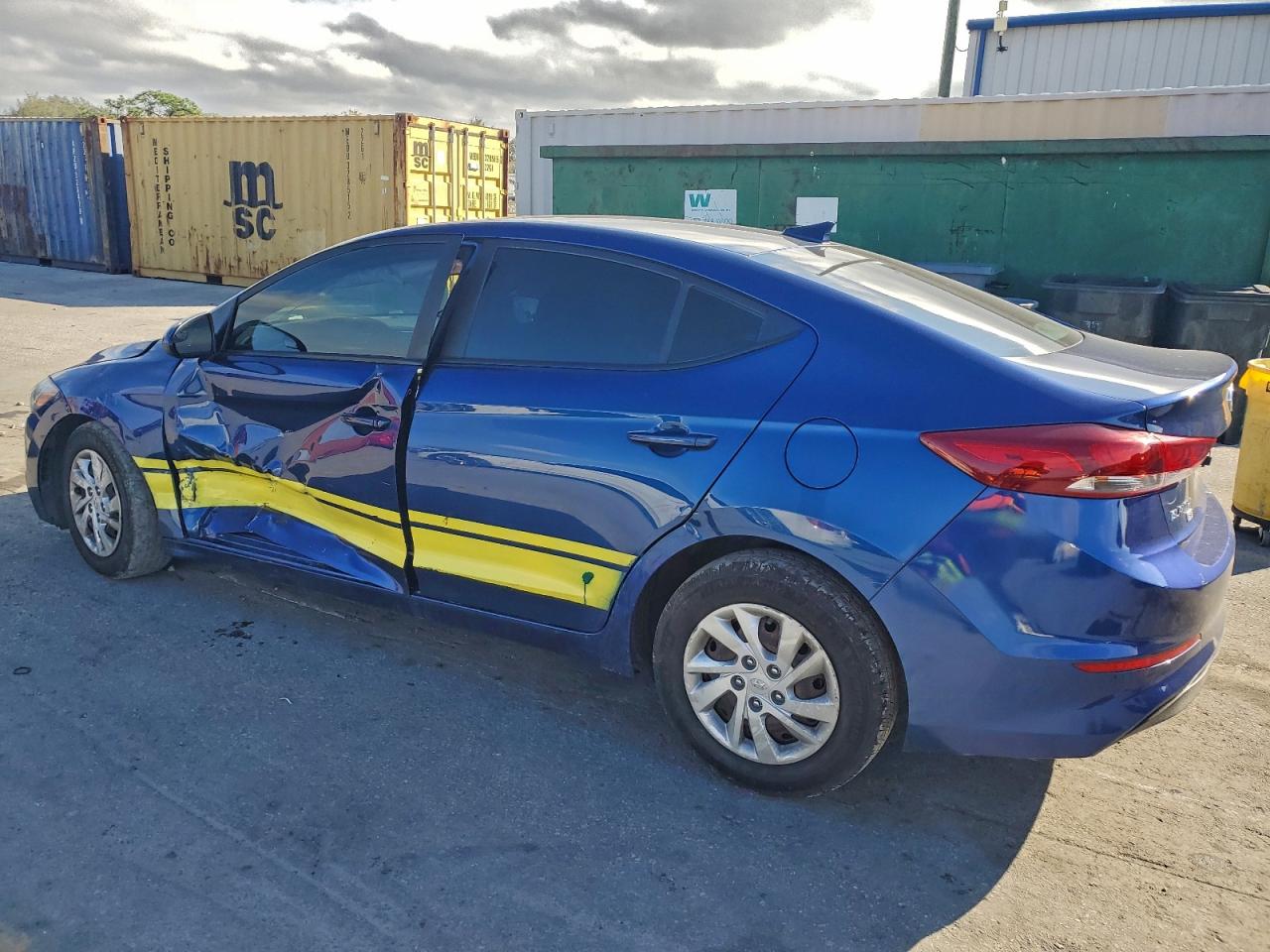 2017 HYUNDAI ELANTRA SE photo 2