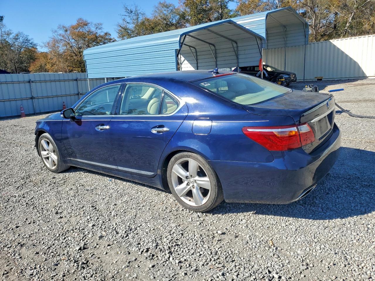 2011 LEXUS LS 460 photo 2