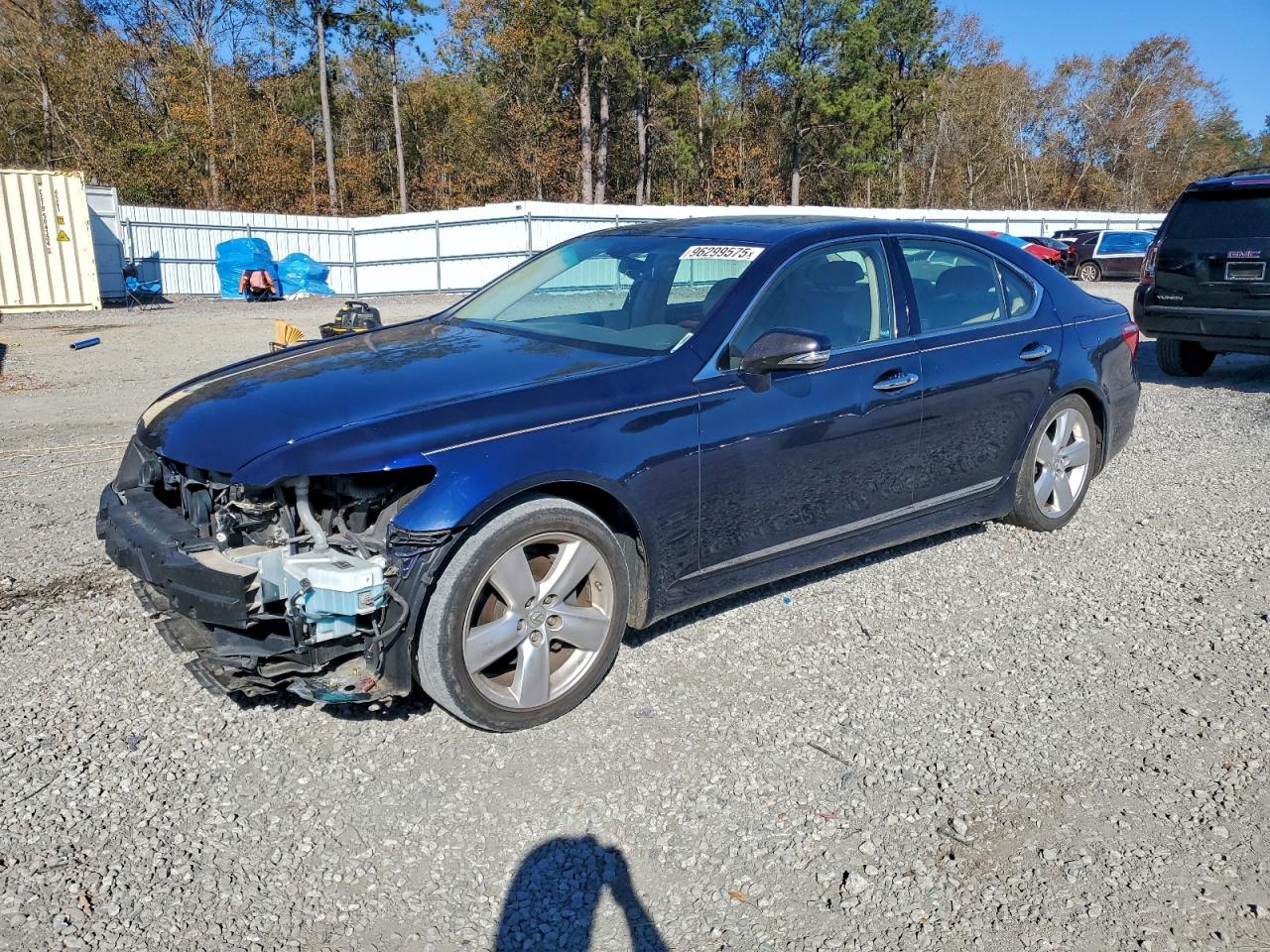 2011 LEXUS LS