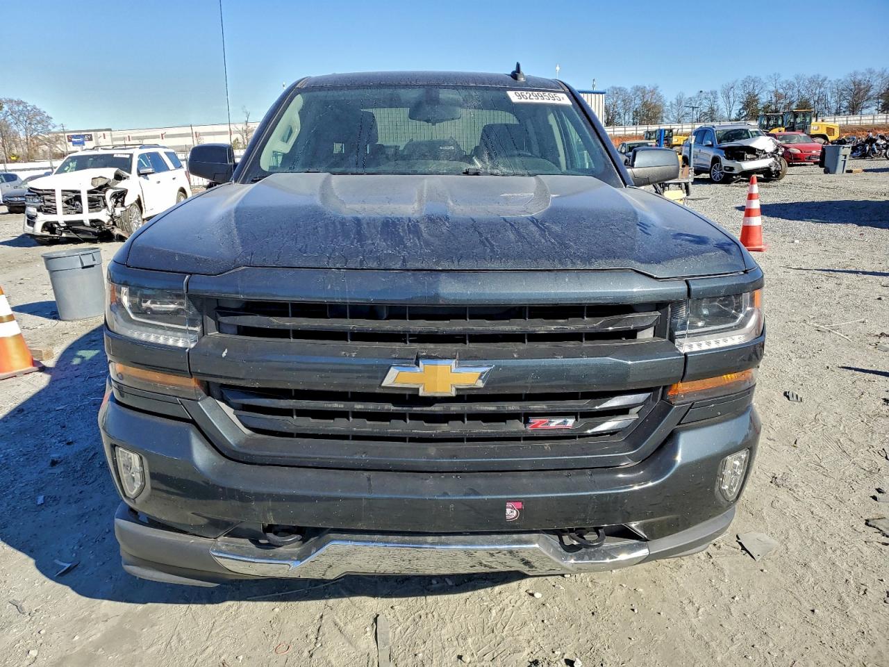 2017 CHEVROLET SILVERADO K1500 LT photo 5