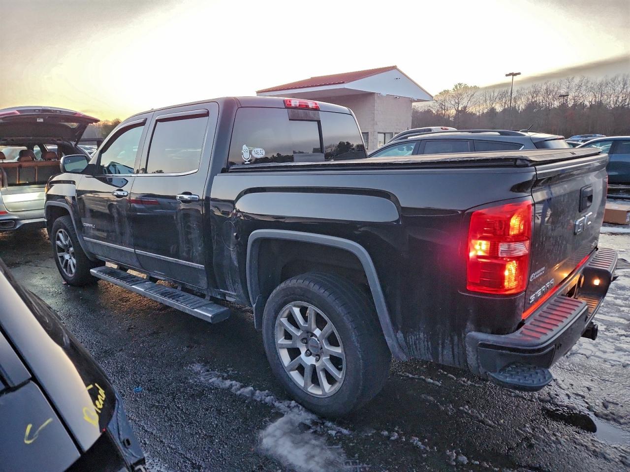 2015 GMC SIERRA K1500 DENALI photo 2