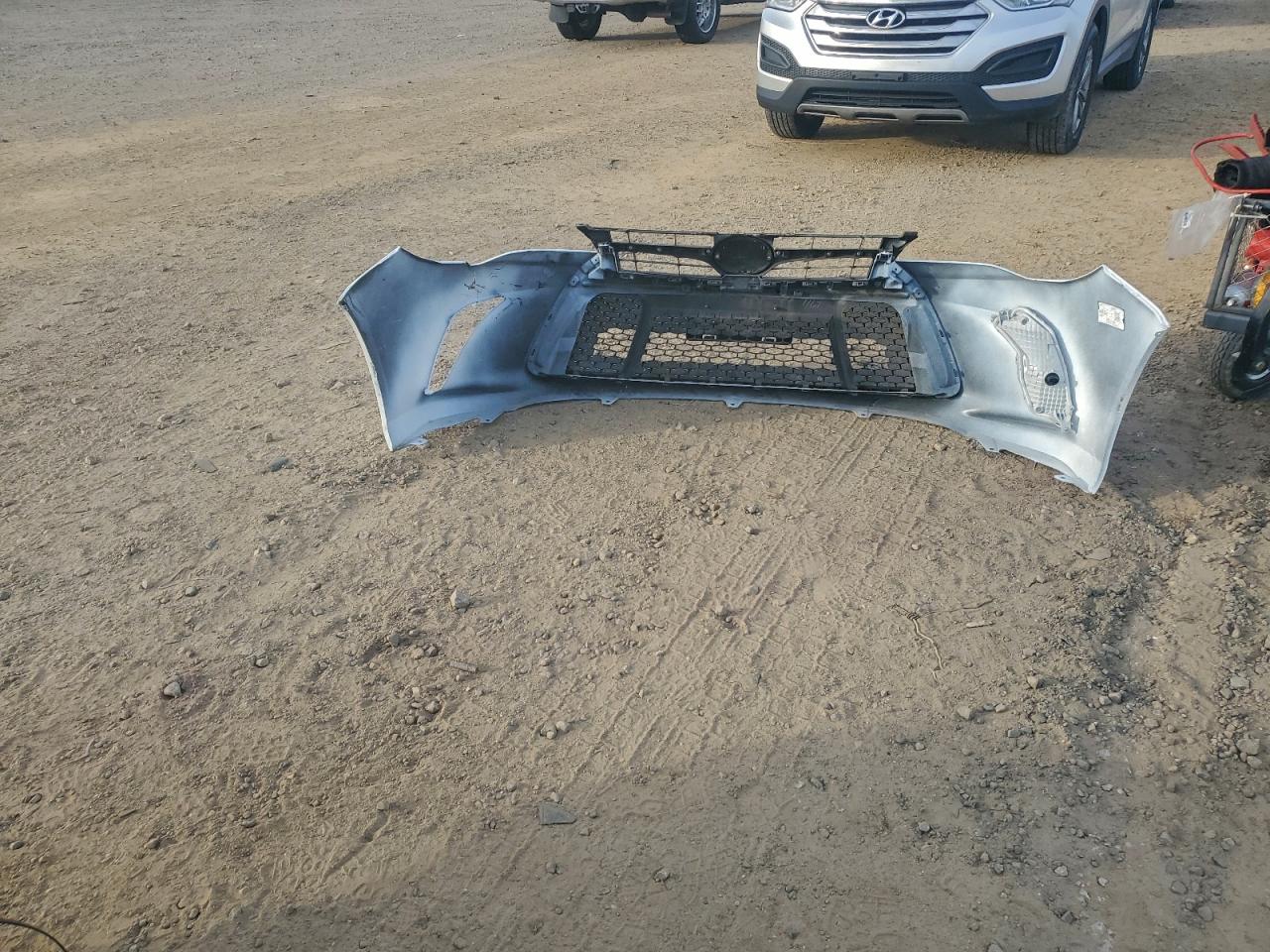 2016 TOYOTA CAMRY LE photo 12