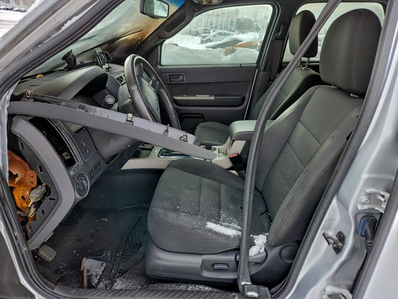 2012 FORD ESCAPE XLT photo 7