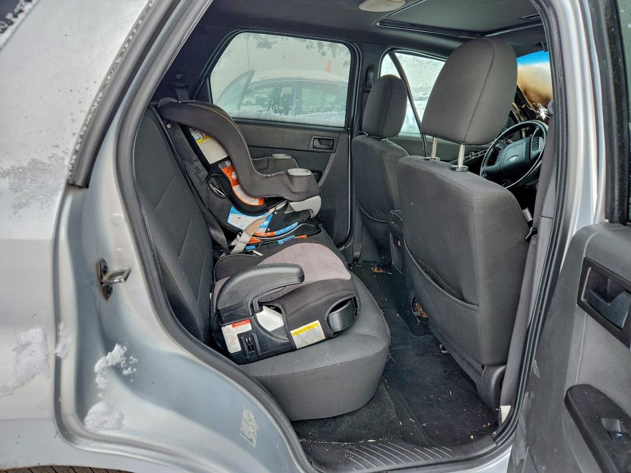 2012 FORD ESCAPE XLT photo 11