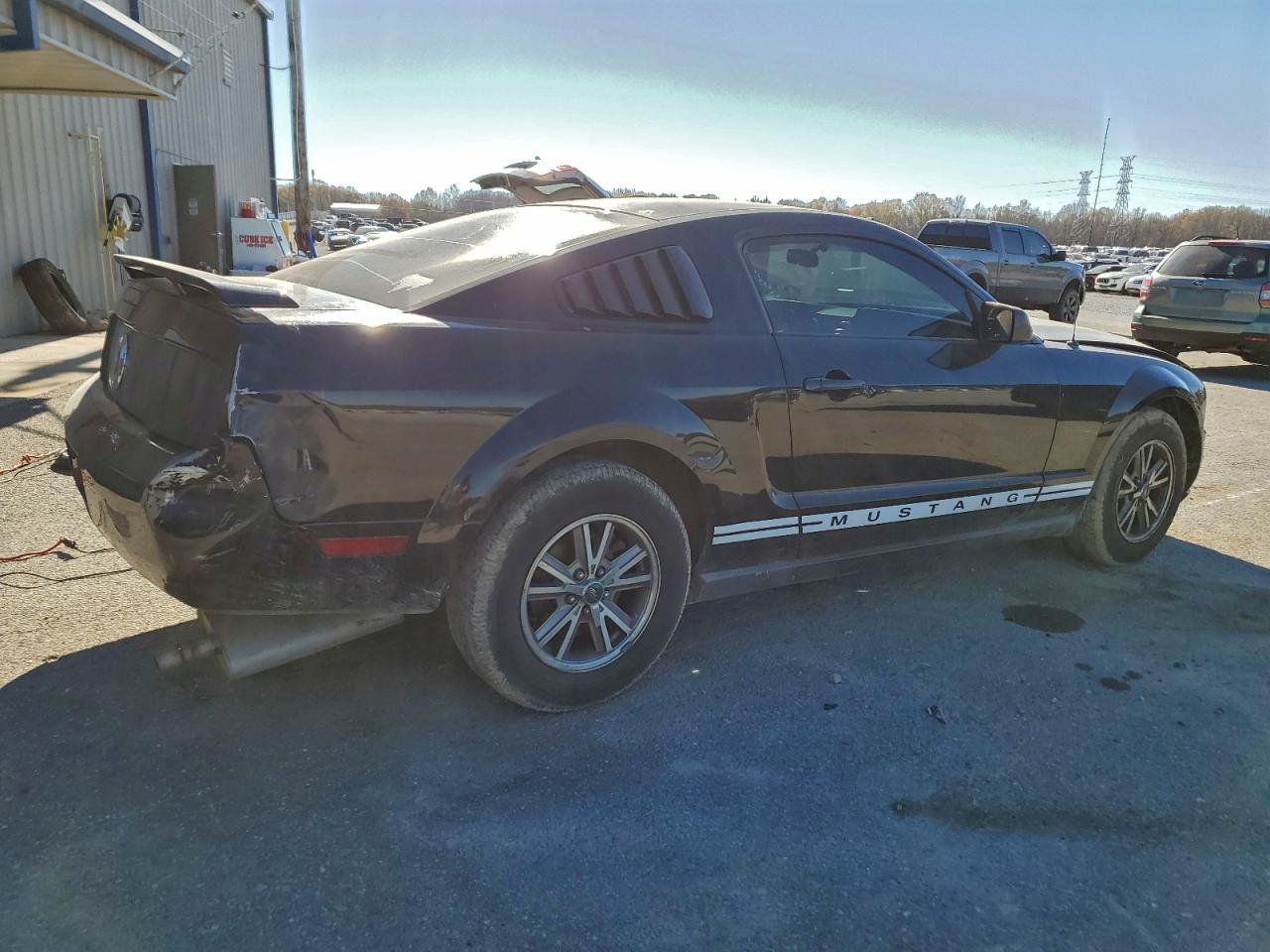 2005 FORD MUSTANG photo 3
