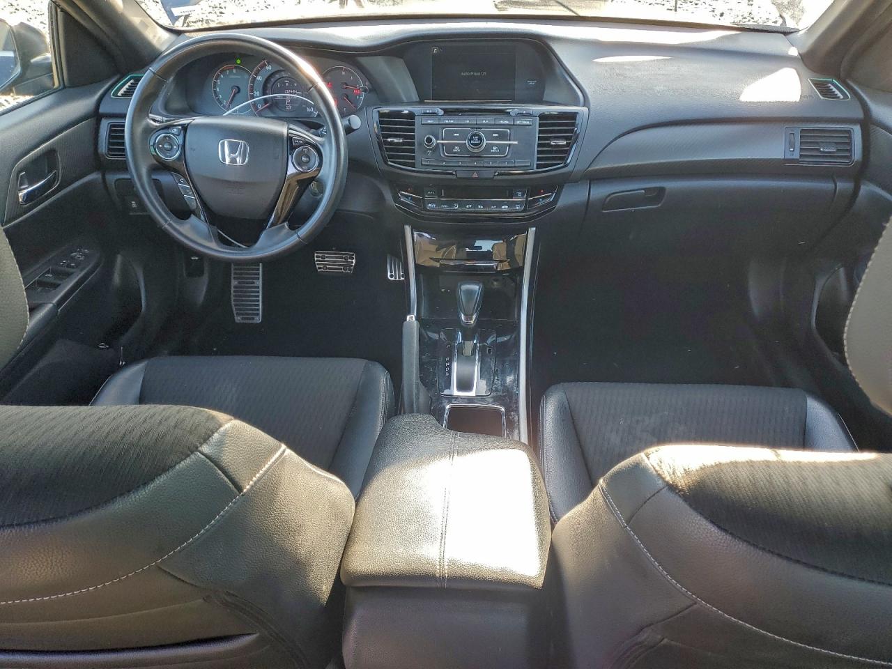 2017 HONDA ACCORD SPORT photo 8