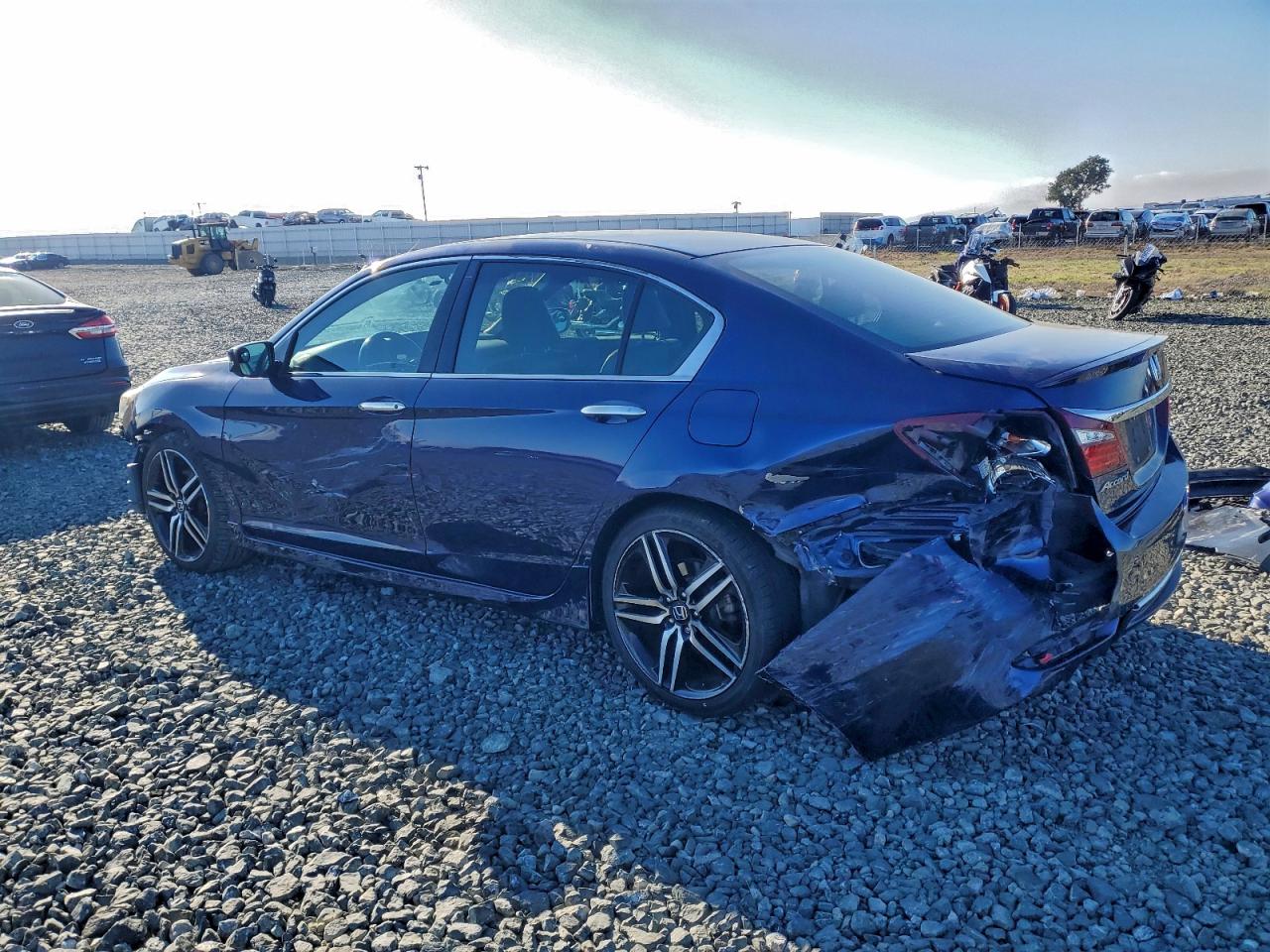 2017 HONDA ACCORD SPORT photo 2