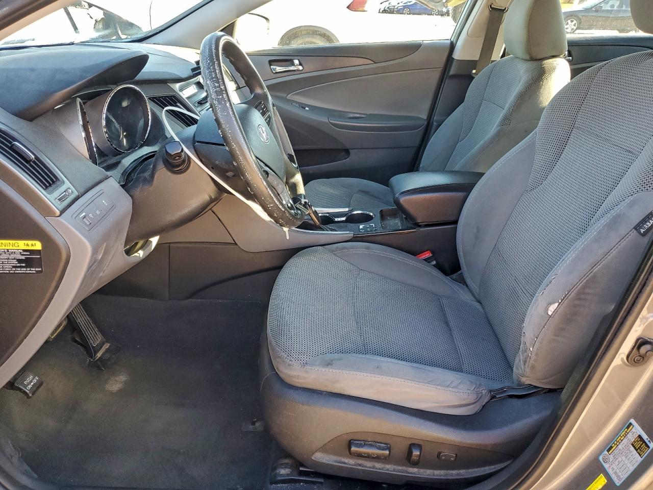 2014 HYUNDAI SONATA GLS photo 7