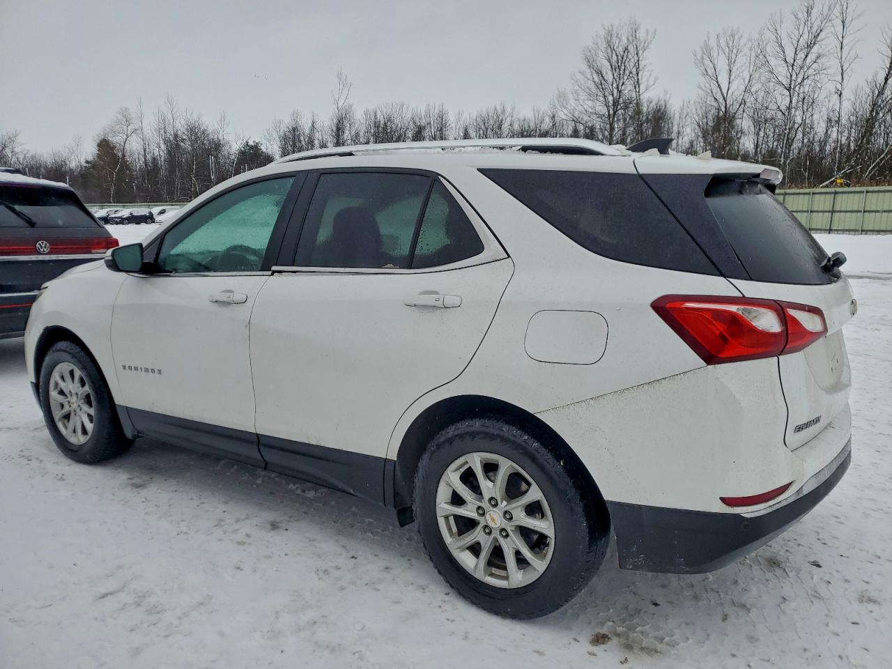 2018 CHEVROLET EQUINOX LT photo 2