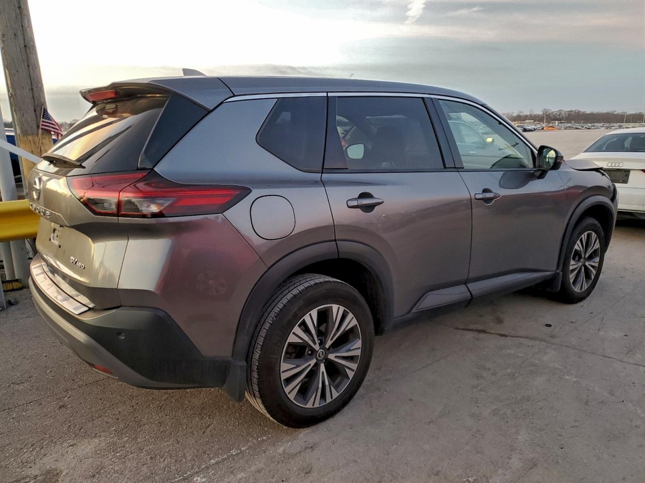 2021 NISSAN ROGUE SV photo 3