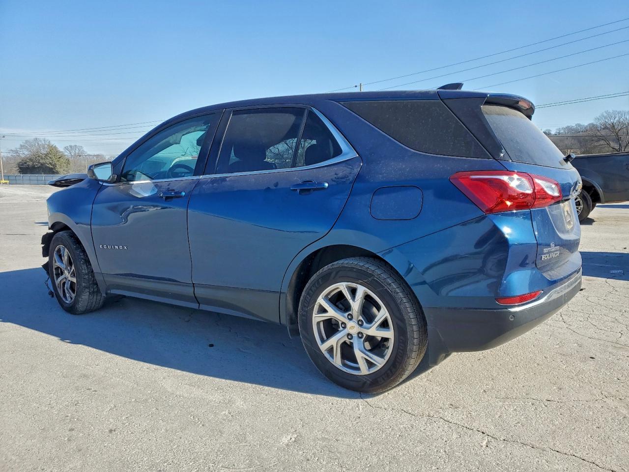 2020 CHEVROLET EQUINOX LT photo 2