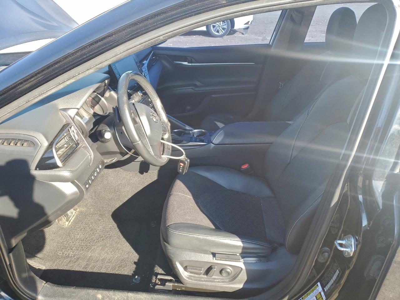 2021 TOYOTA CAMRY XSE photo 19