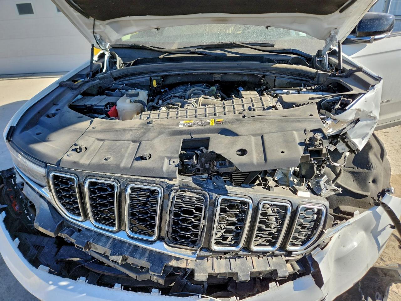 2022 JEEP GRAND CHEROKEE L LIMITED photo 12