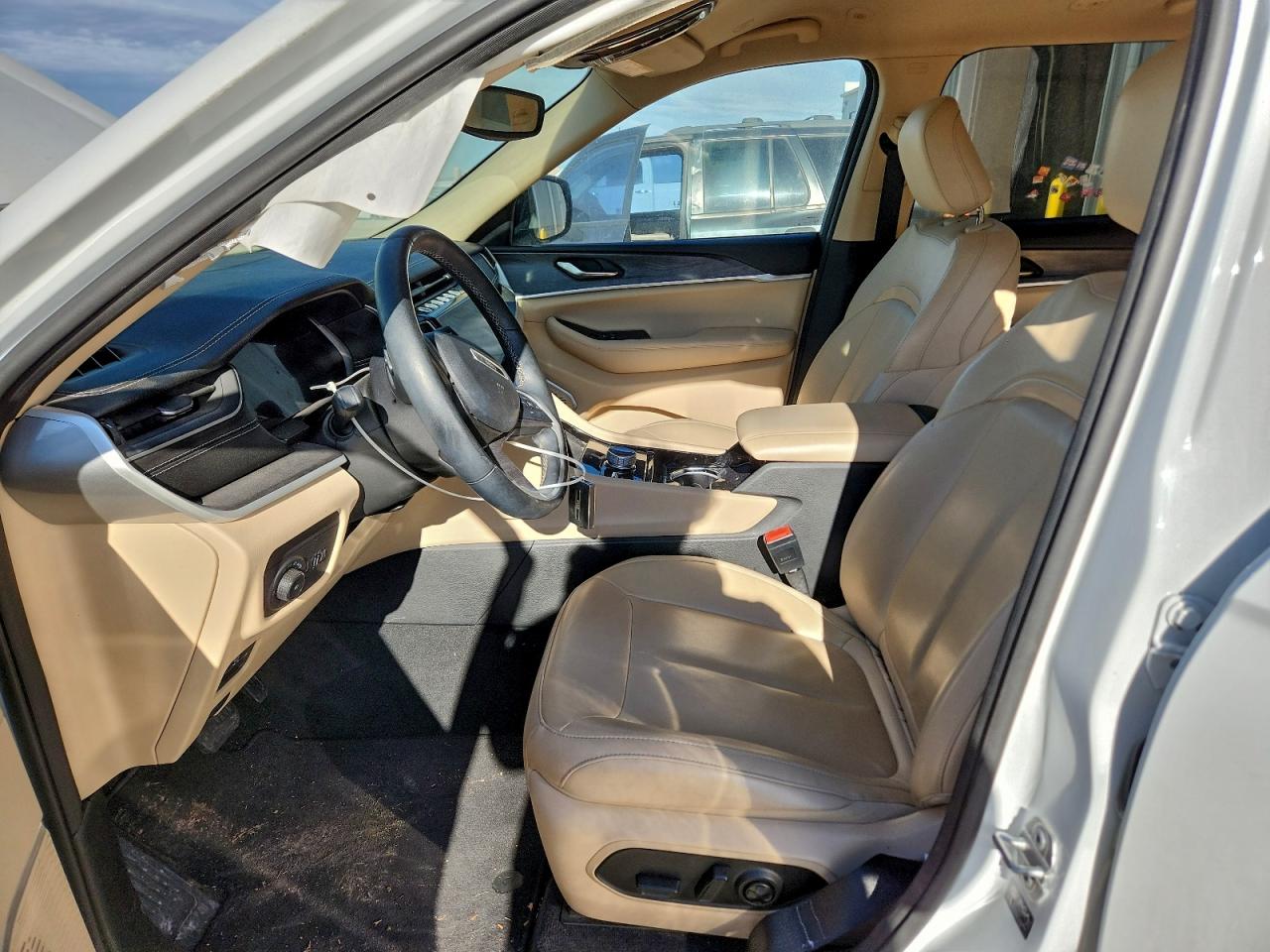 2022 JEEP GRAND CHEROKEE L LIMITED photo 7