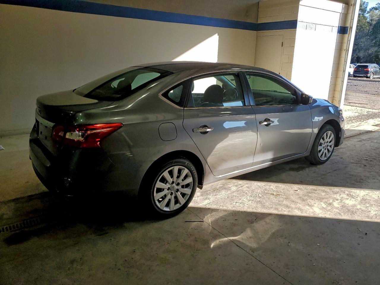 2019 NISSAN SENTRA S photo 3