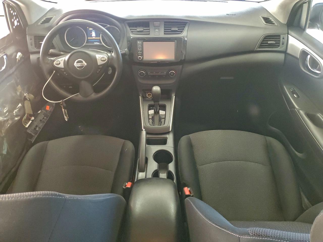 2019 NISSAN SENTRA S photo 8