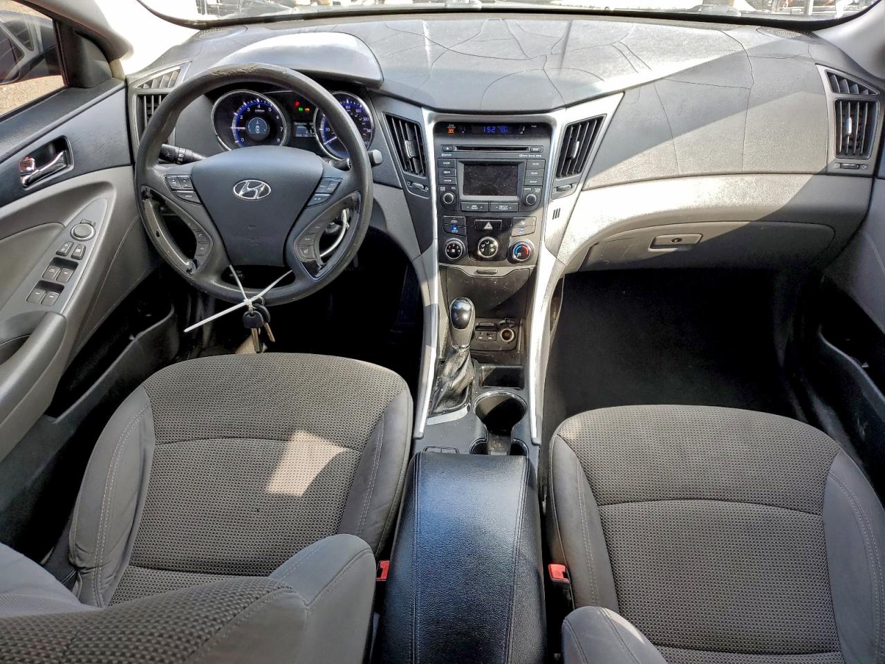2014 HYUNDAI SONATA GLS photo 8