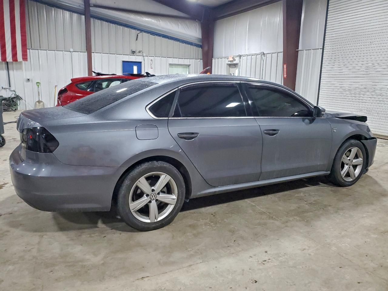 2015 VOLKSWAGEN PASSAT S photo 7
