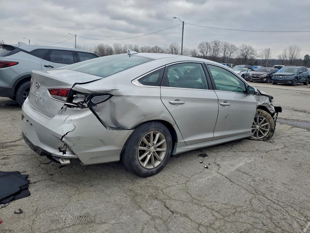 2018 HYUNDAI SONATA SE photo 5