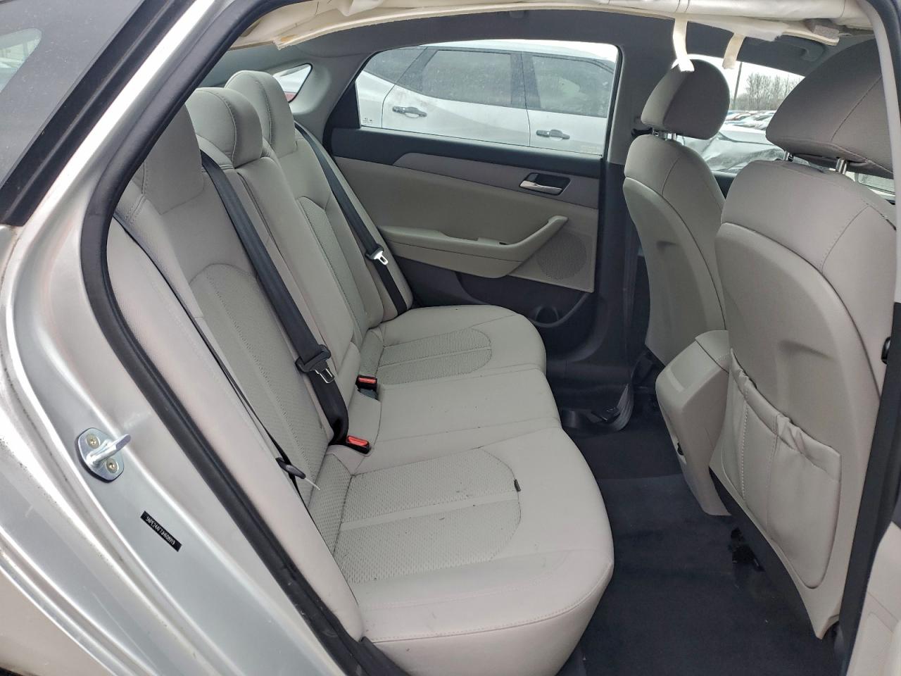 2018 HYUNDAI SONATA SE photo 19