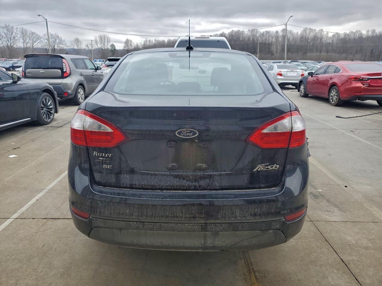2018 FORD FIESTA SE photo 16