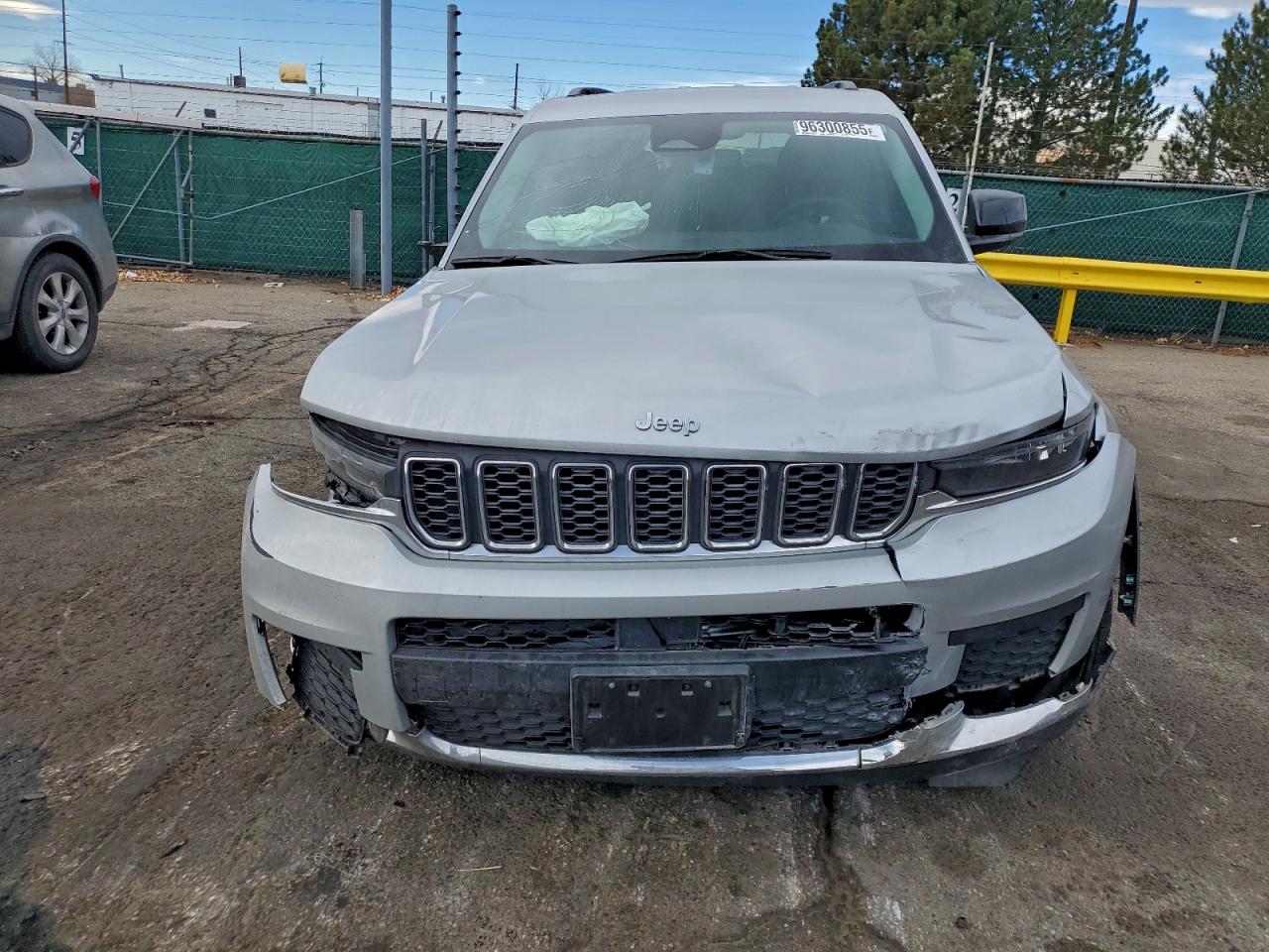 2023 JEEP GRAND CHEROKEE L LAREDO photo 5