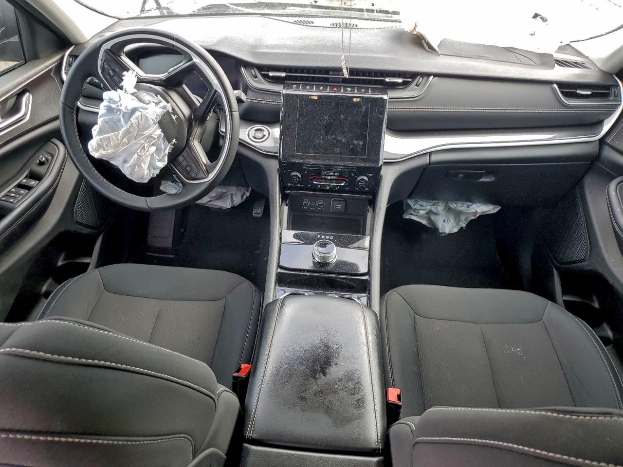 2023 JEEP GRAND CHEROKEE L LAREDO photo 8