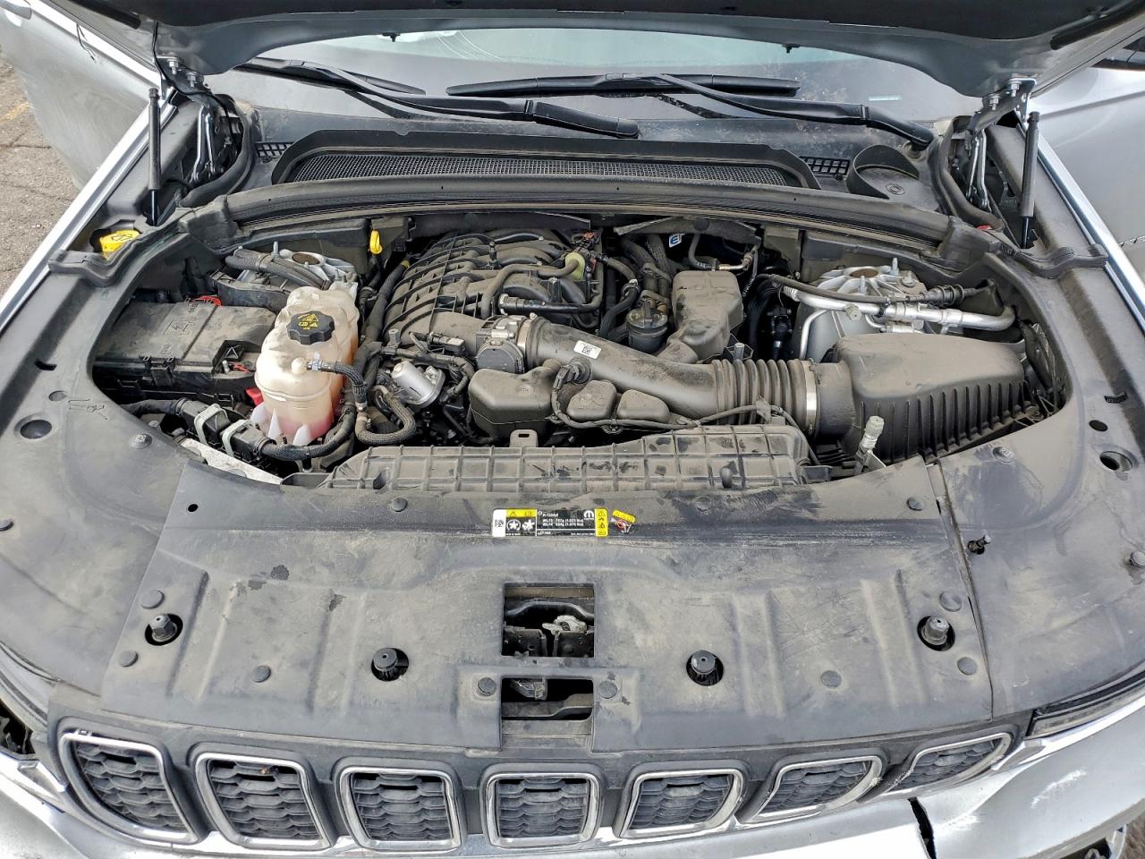 2023 JEEP GRAND CHEROKEE L LAREDO photo 12