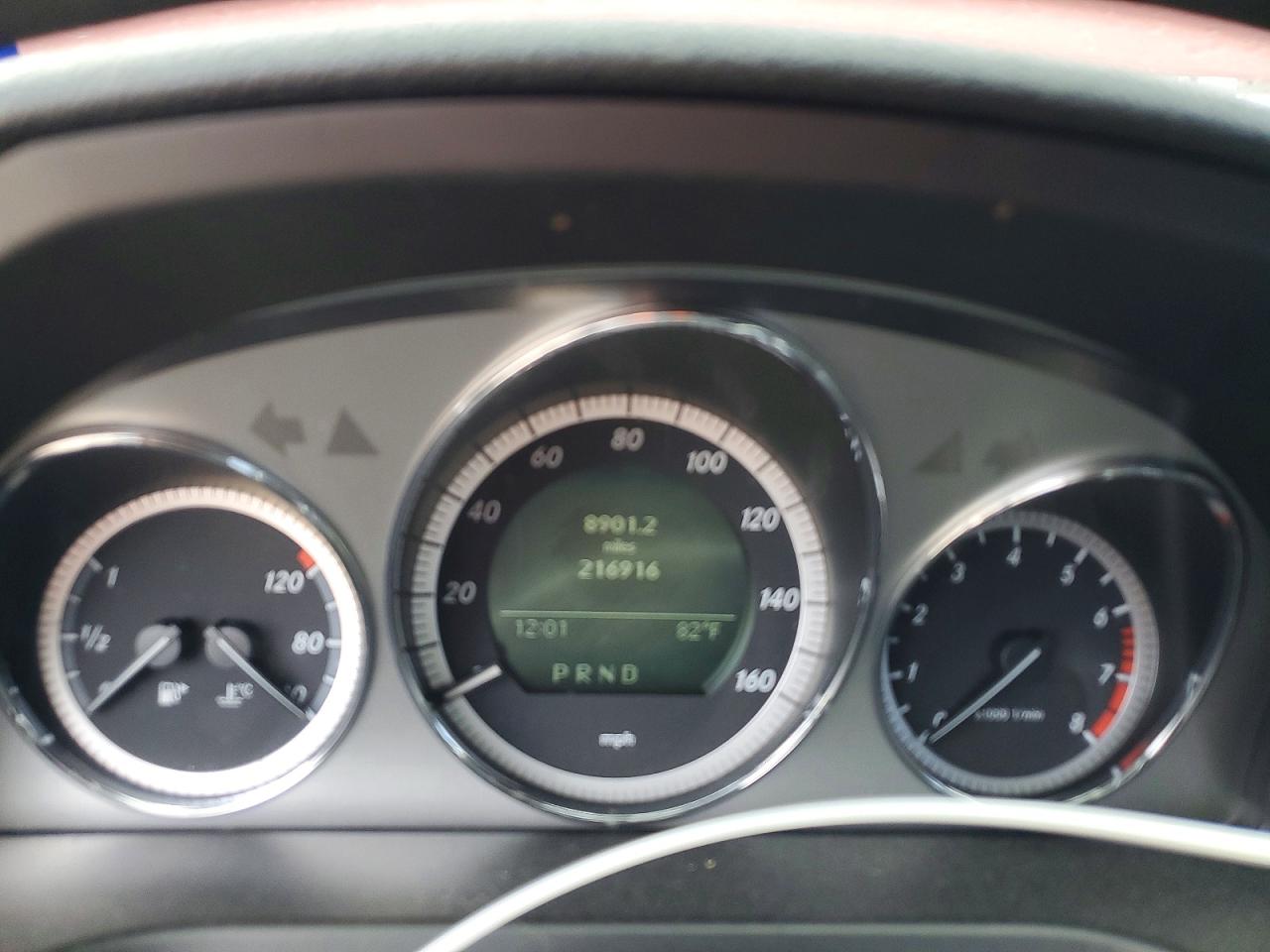 2010 MERCEDES-BENZ C 300 photo 17