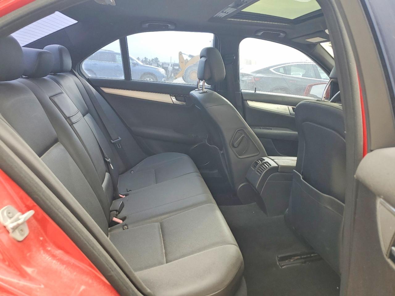 2010 MERCEDES-BENZ C 300 photo 19
